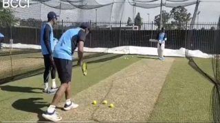 टेनिस रैकेट से केएल राहुल को बॉलिंग करा रहा ये भारतीय स्पिनर, देखें VIDEO